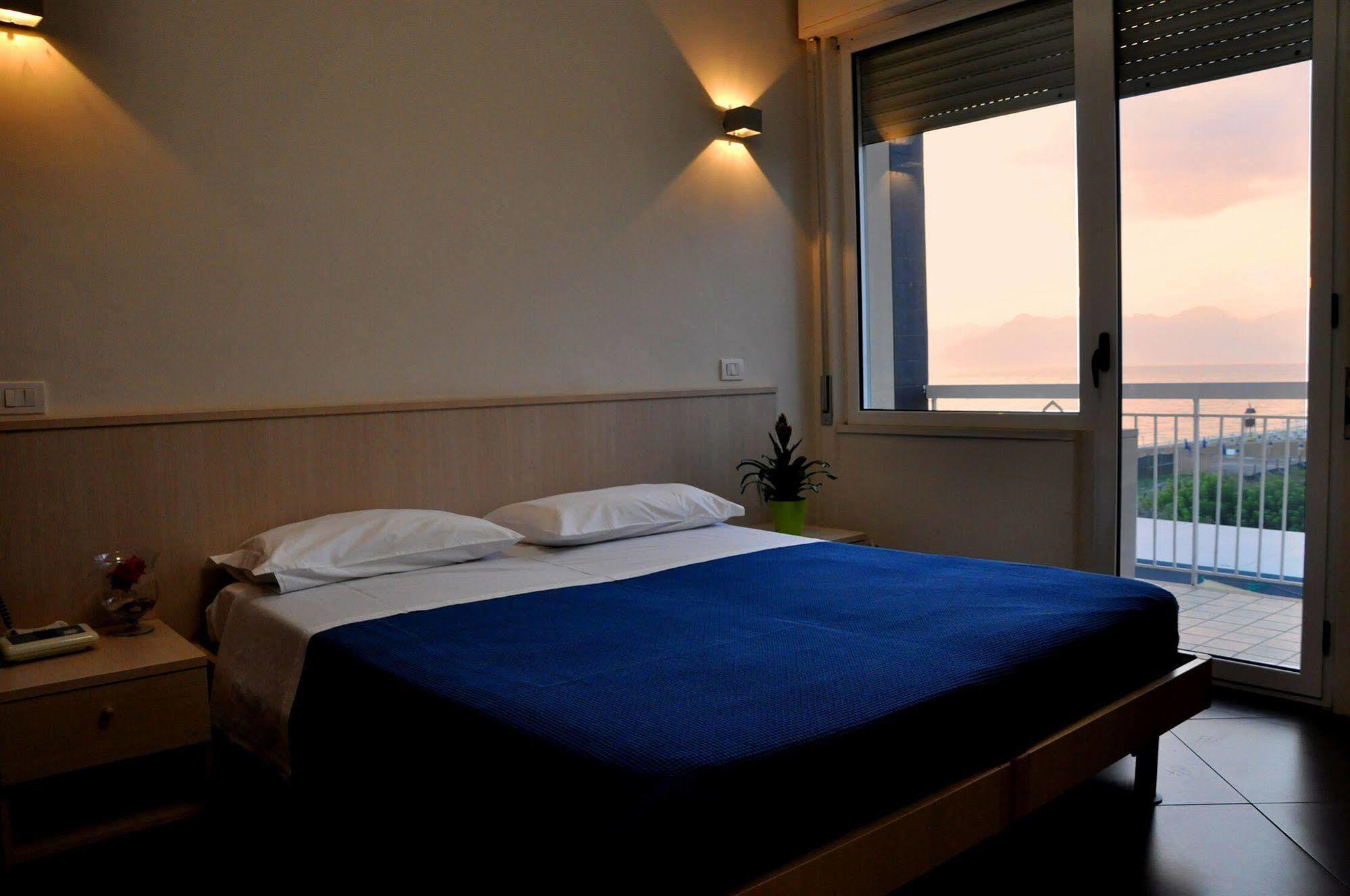 Albergo Riviera Spineta Battipaglia Extérieur photo